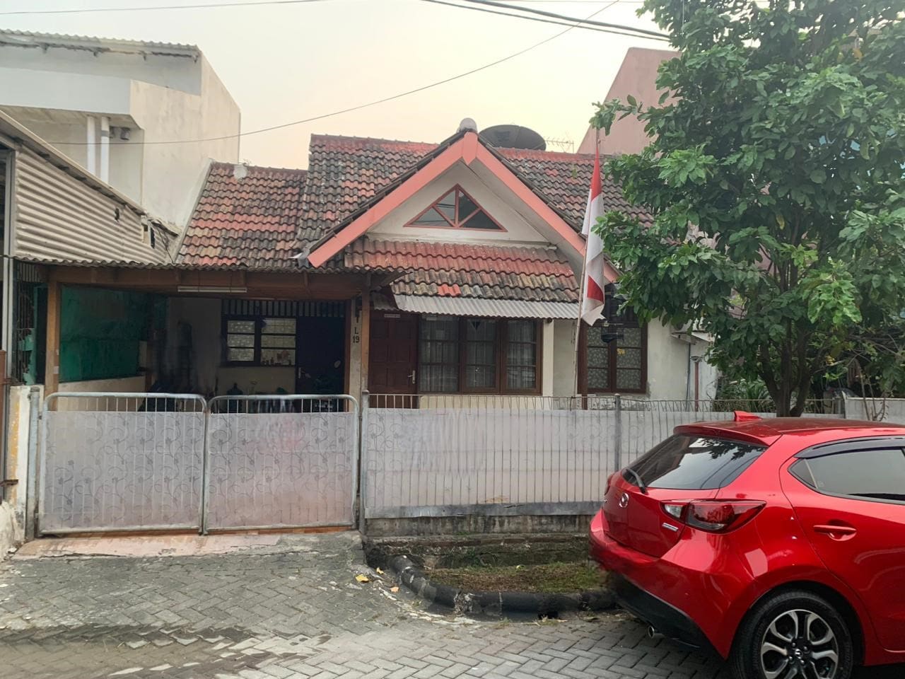 Jual Cepat Rumah Bagus di Kemang Pratama Bekasi (EF)