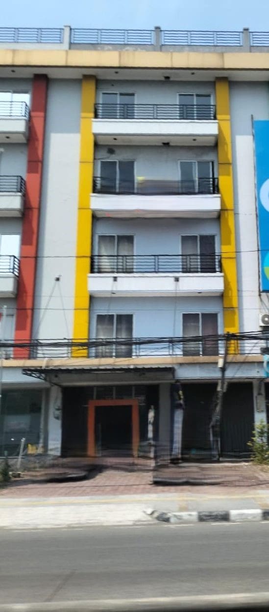 Disewakan Cepat Ruko Gandeng 9m X 15m di Grogol Jakarta Barat (EF)