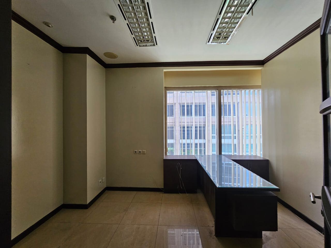 Jual Cepat Ruang Kantor di Plaza Asia Senayan Jakarta Selatan (DI) - Foto 7