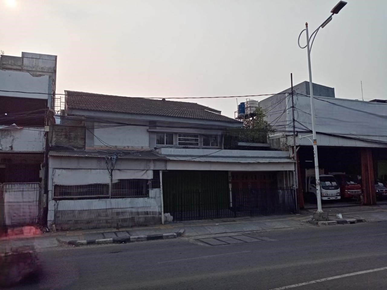 Jual Cepat Rumah di Jalan Prof. Latumenten Jelambar Jakarta Barat (EF) - Foto 2