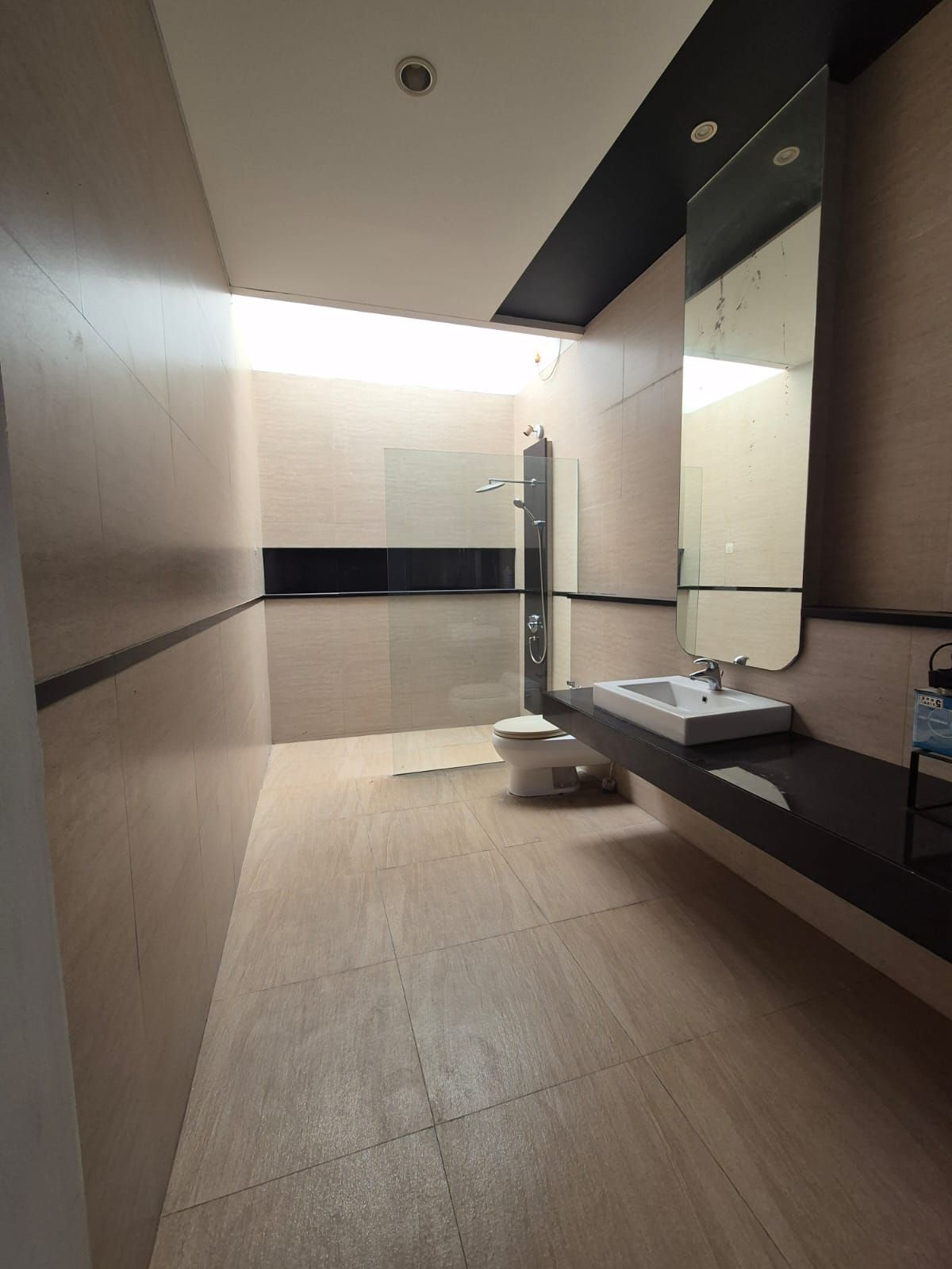 Turun Harga! Disewa Rumah Sutera Olivia, Alam Sutera. Siap Huni Harga Murah. - Foto 2