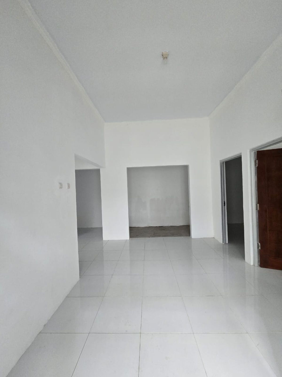 Rumah baru minimalis modern dekat kampus uns solo di ngringo Palur Karanganyar - Foto 7