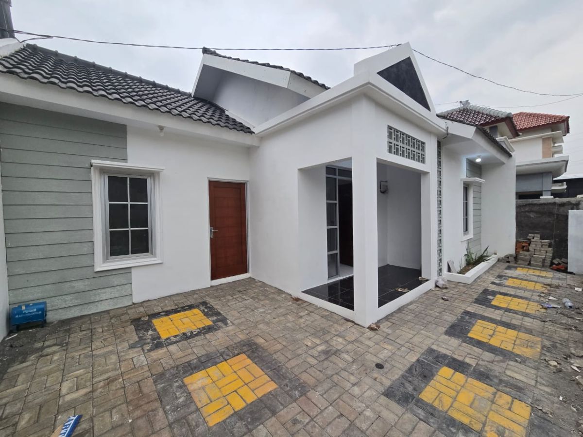 Rumah baru minimalis modern dekat kampus uns solo di ngringo Palur Karanganyar - Foto 9