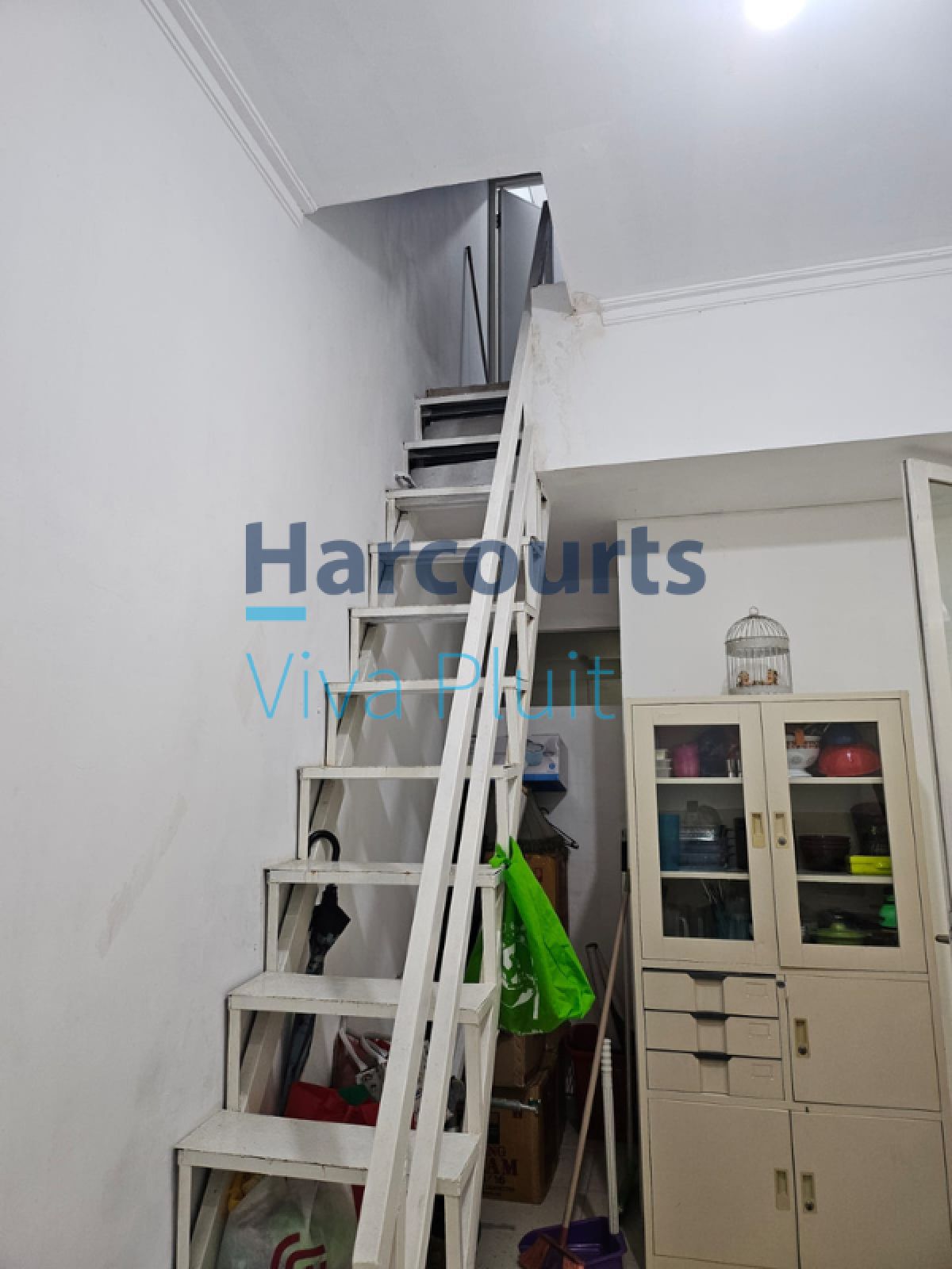 Disewakan Rumah 3 Lantai Hook di Grisenda PIK! - Foto 6