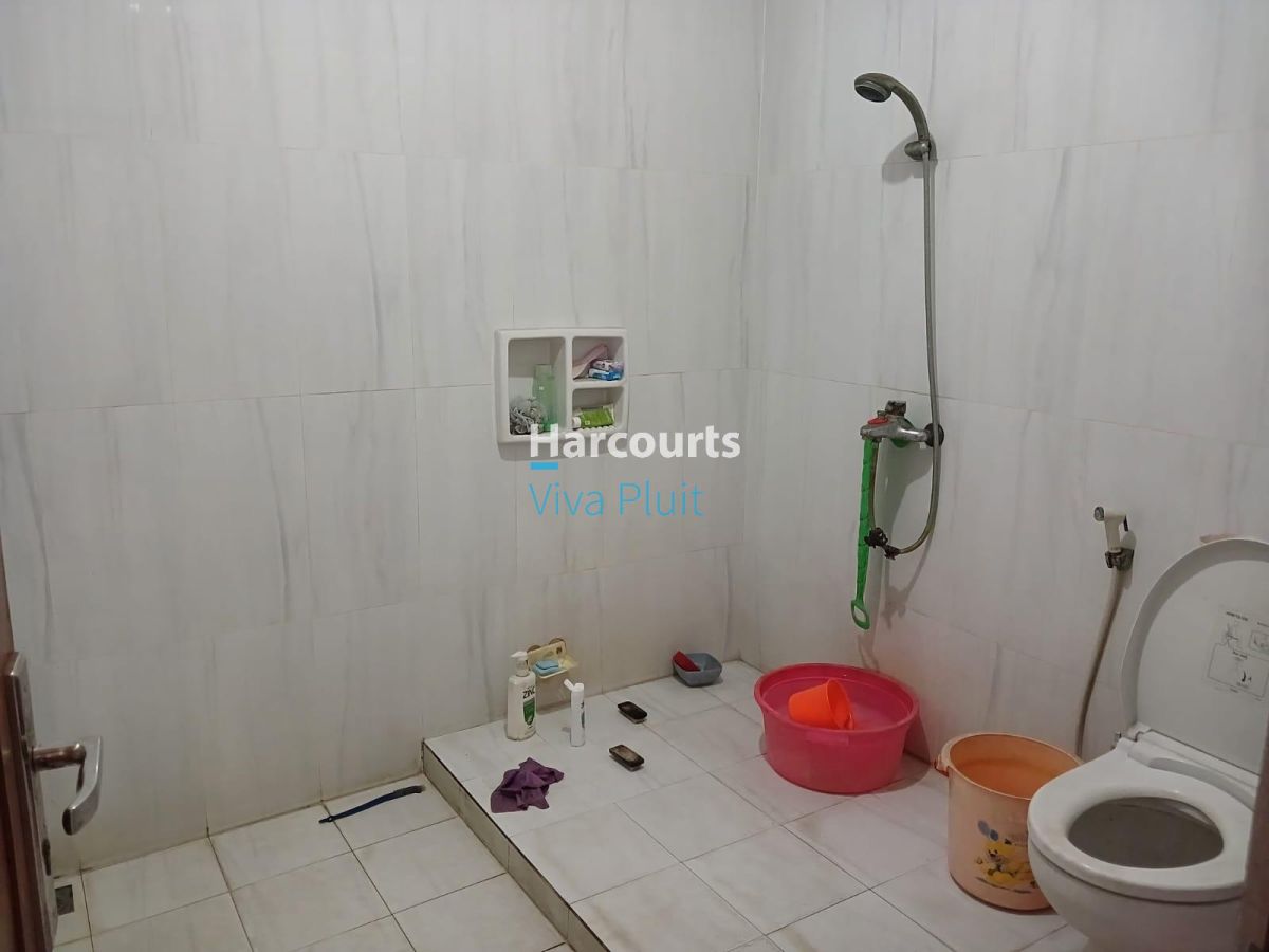 Dijual Rumah 3 Lantai di Komplek Arwana - Foto 11
