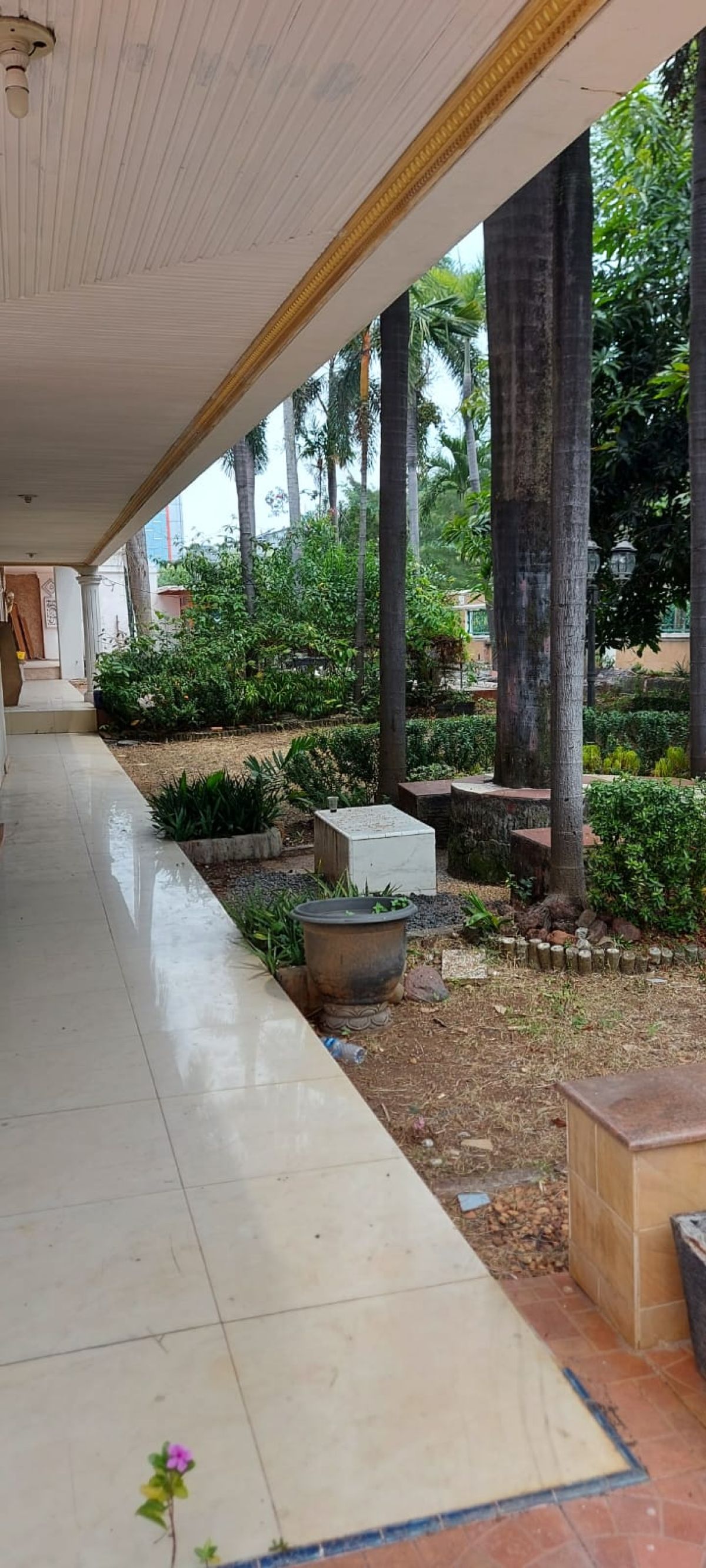 Dijual Cepat Rumah di Jl. Pluit Permai. Siap Huni Harga Nego!