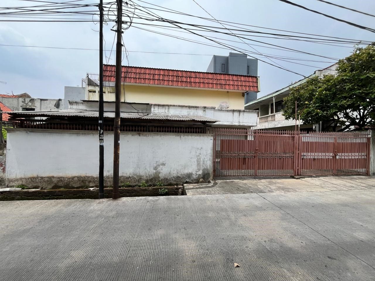 Dijual Cepat ! Rumah 2 Kavling di Jelambar Jakarta Barat (EF)