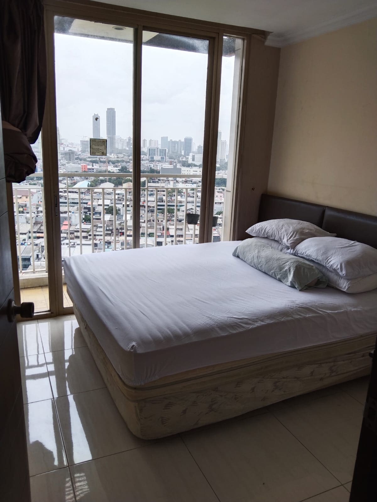 Sewa Cepat Apartemen Best Western Mangga Dua Jakarta Barat (RR) - Foto 4