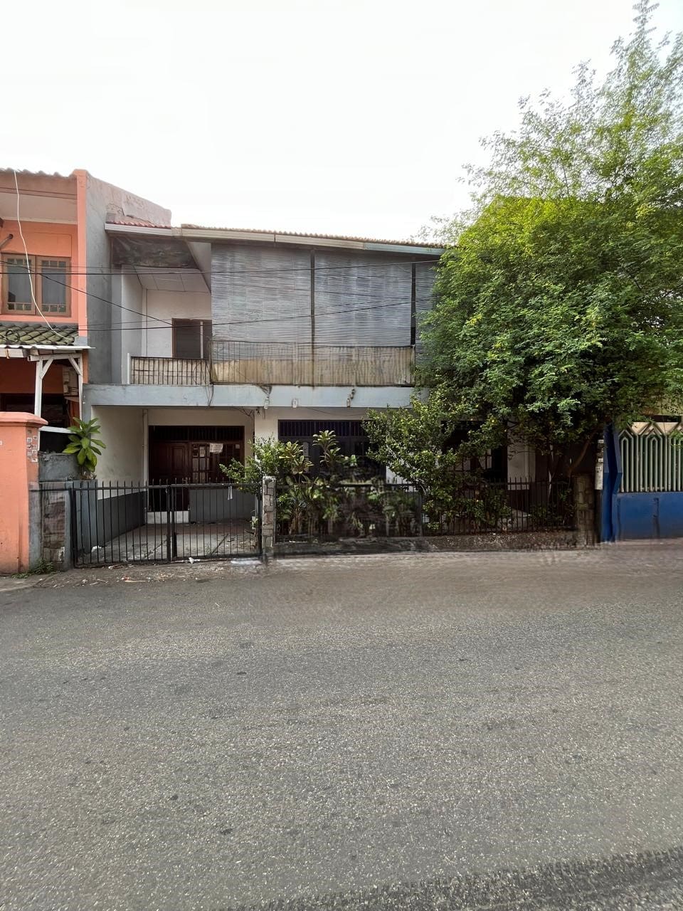 Jual Cepat Rumah 2 lantai di Tawakal Tomang Jakarta Barat (EF)