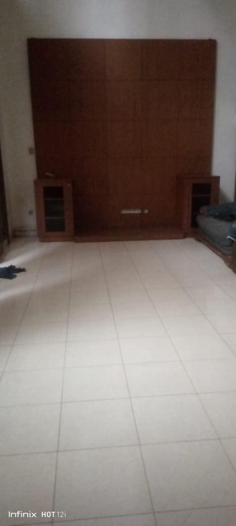 Jual Rumah bagus di daerah Tanjung Duren Jakarta Barat (EF) - Foto 2