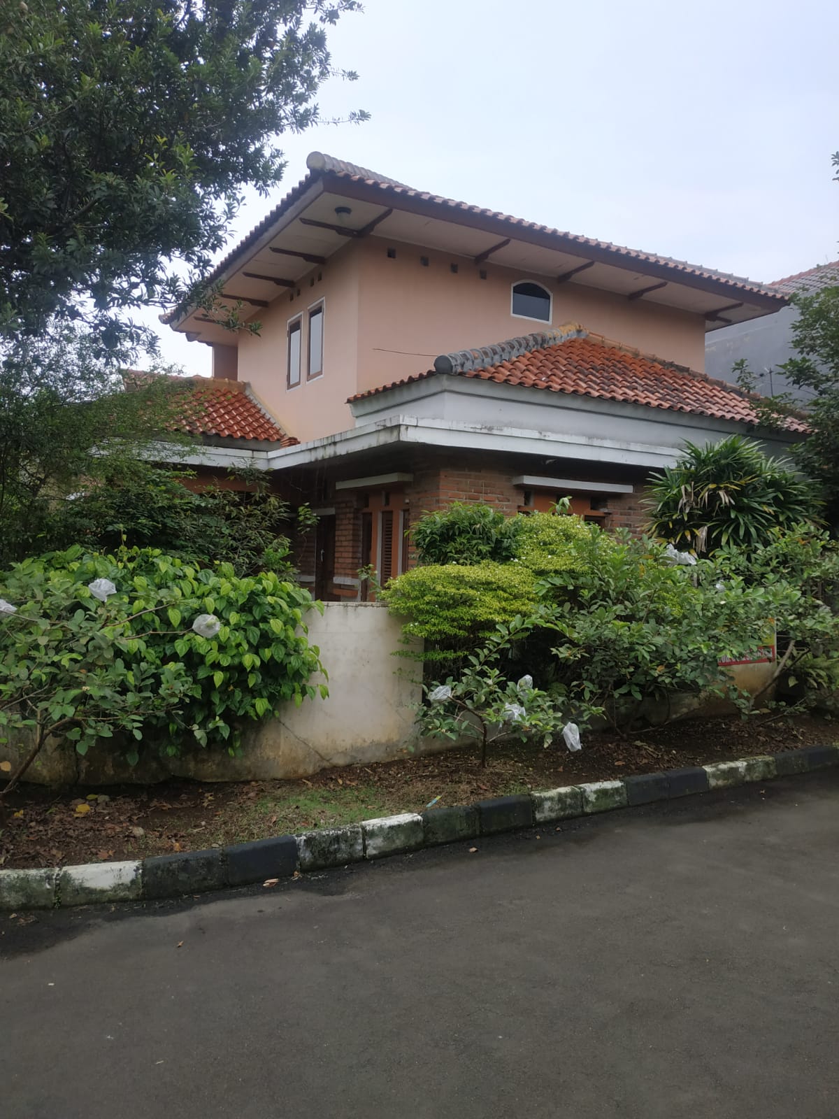 DIJUAL RUMAH 2 LANTAI 173-200 KATELIA RAYA PERUMAHAN TAMAN YASMIN SEKTOR III