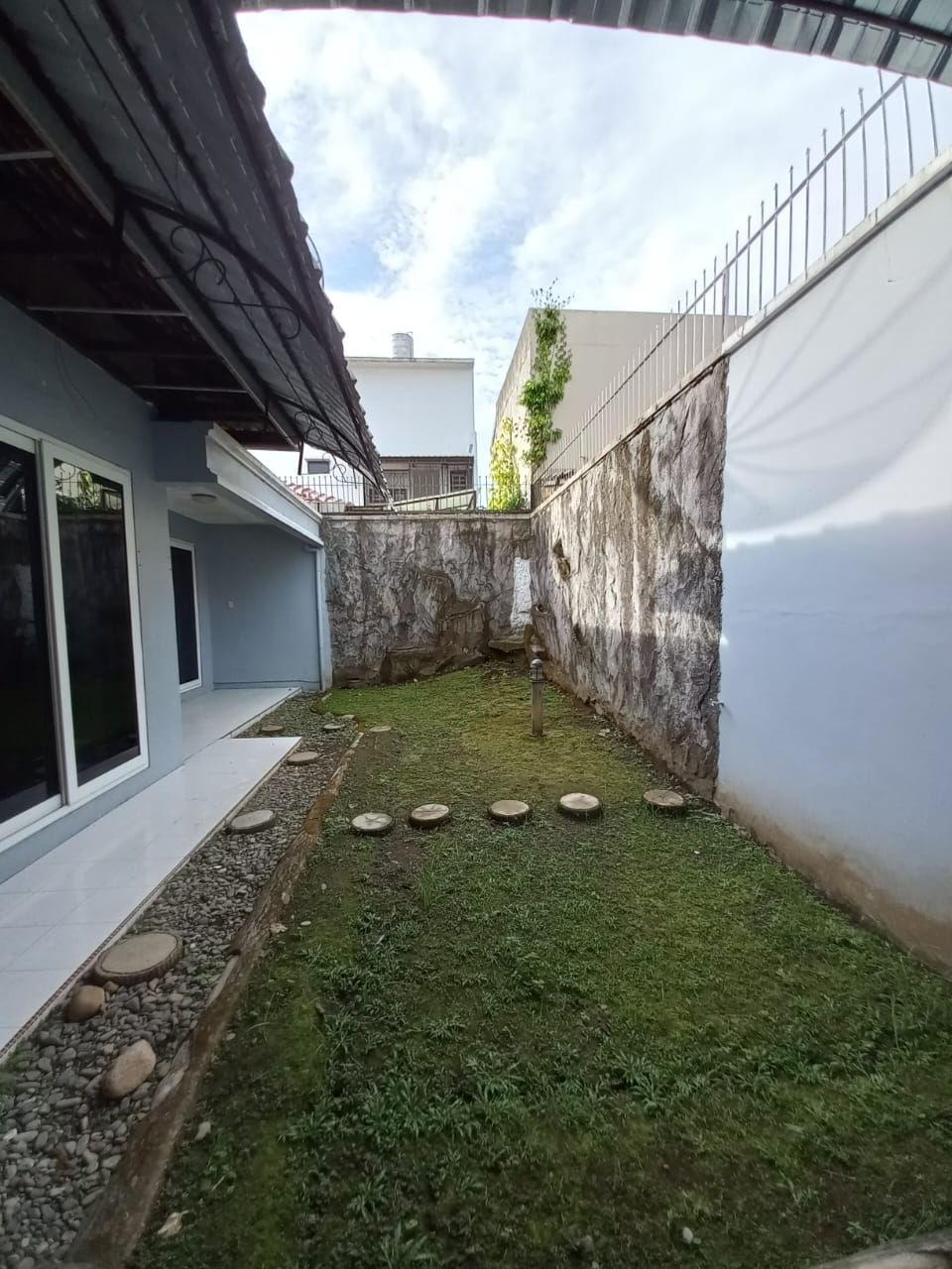 DIJUAL RUMAH TAMAN SETIABUDI INDAH I TANJUNGSARI MEDAN SELAYANG SUMATERA UTARA - Foto 2