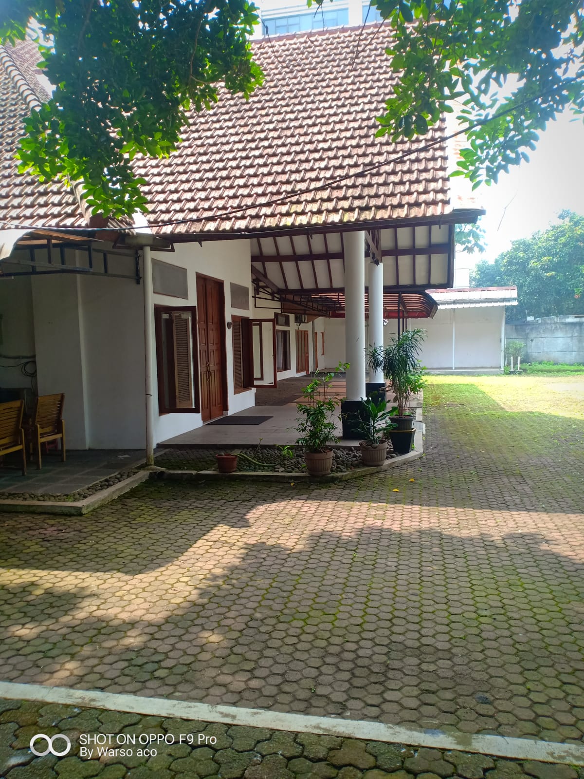 DIJUAL RUMAH MEWAH DUA LANTAI JL. PAPANDAYAN BABAKAN BOGOR TENGAH - Foto 2