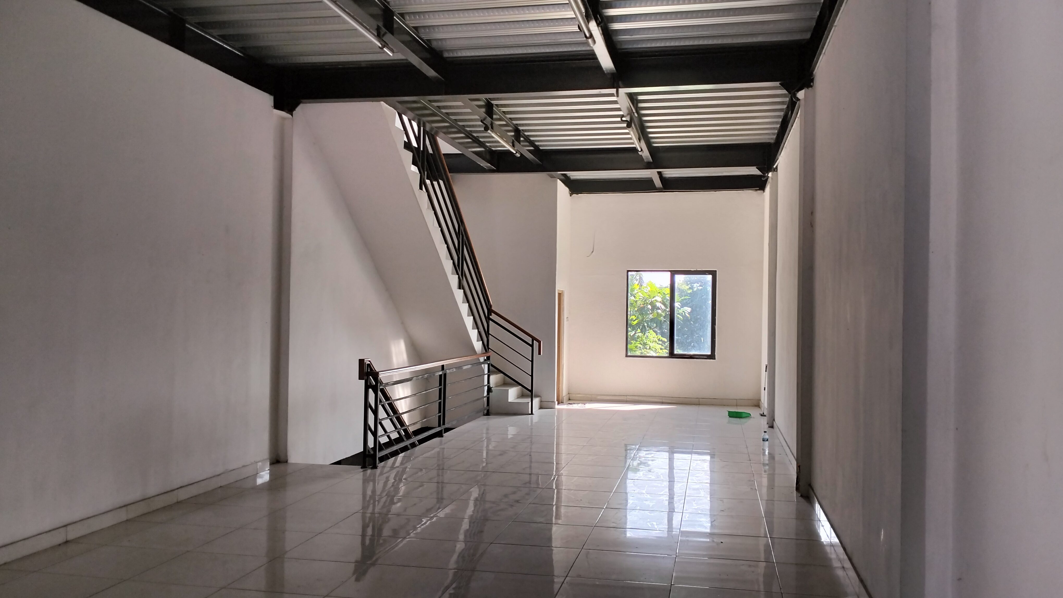 DISEWA RUANG USAHA +/- 1.000 METER PERSEGI JL. SHOLEH ISKANDAR BOGOR - Foto 14