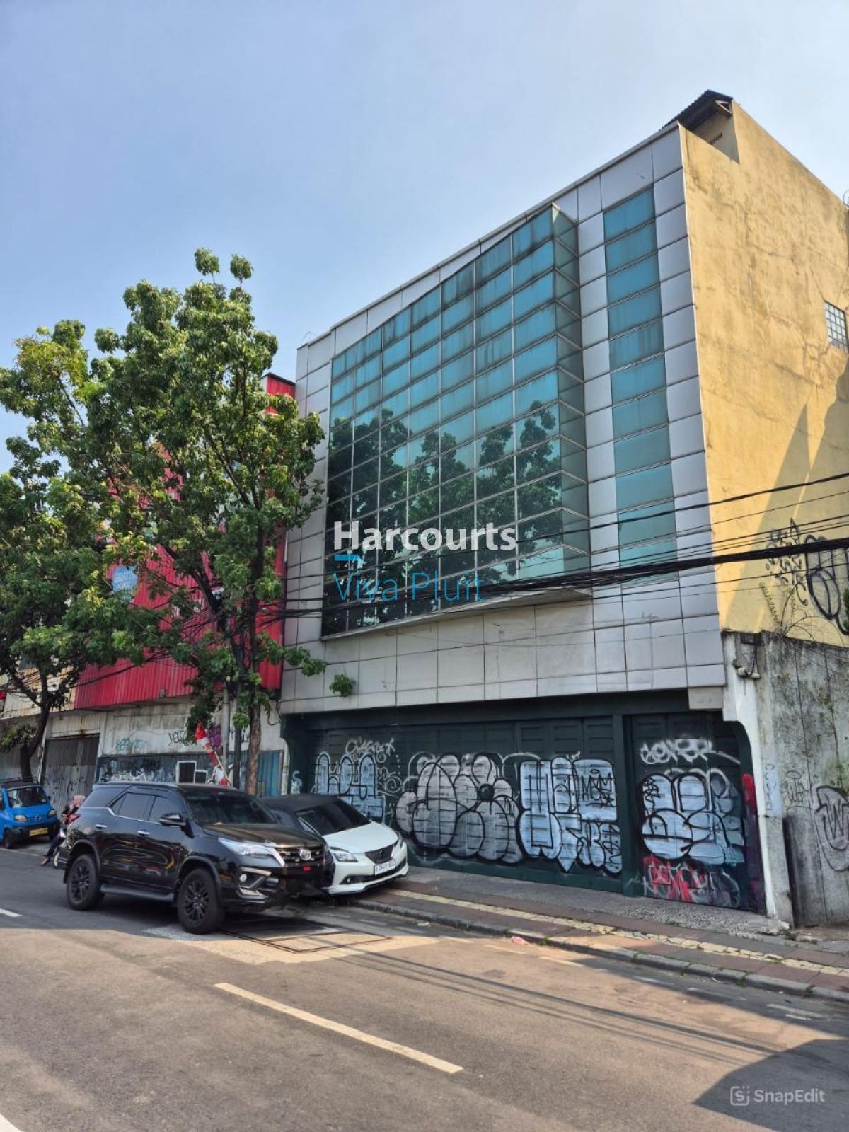 Dijual Gedung Jl. Cideng Barat, Jakarta Pusat. Lokasi Strategis.