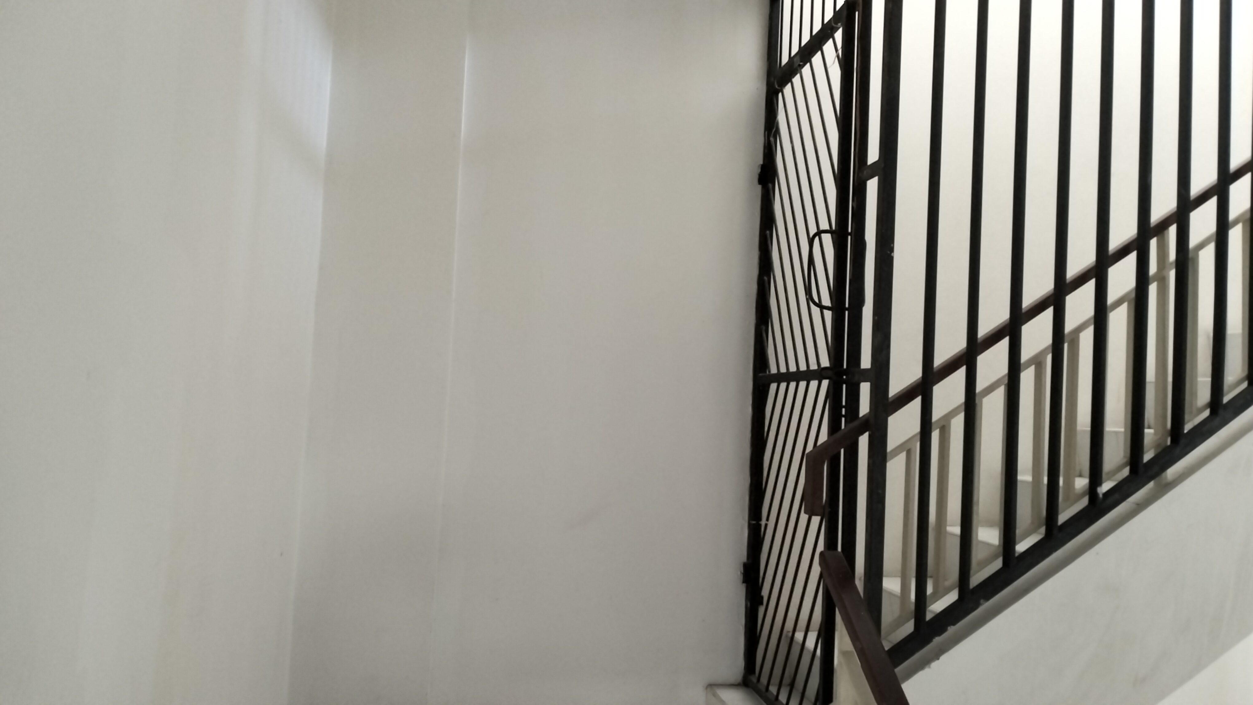 DISEWA RUKO TIGA SETENGAH LANTAI 6 X 13 METER JL. ABDULLAH BIN NUH BOGOR - Foto 9
