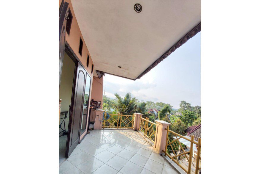 DIJUAL RUMAH MUNGIL TIGA LANTAI 98-120 KRAJAN KALIREJO LAWANG MALANG JAWA TIMUR - Foto 18