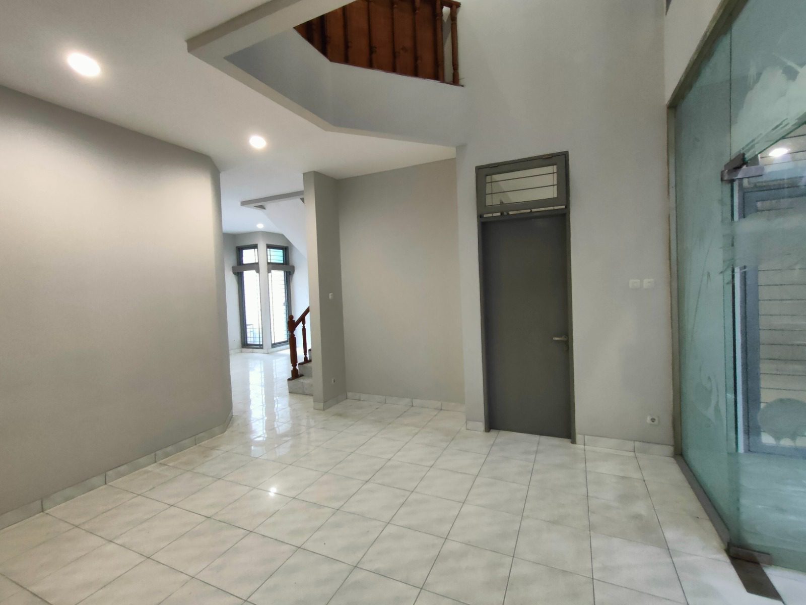 Jual Cepat Rumah 2 lantai di daerah Tomang Jakarta Barat (EF) - Foto 7