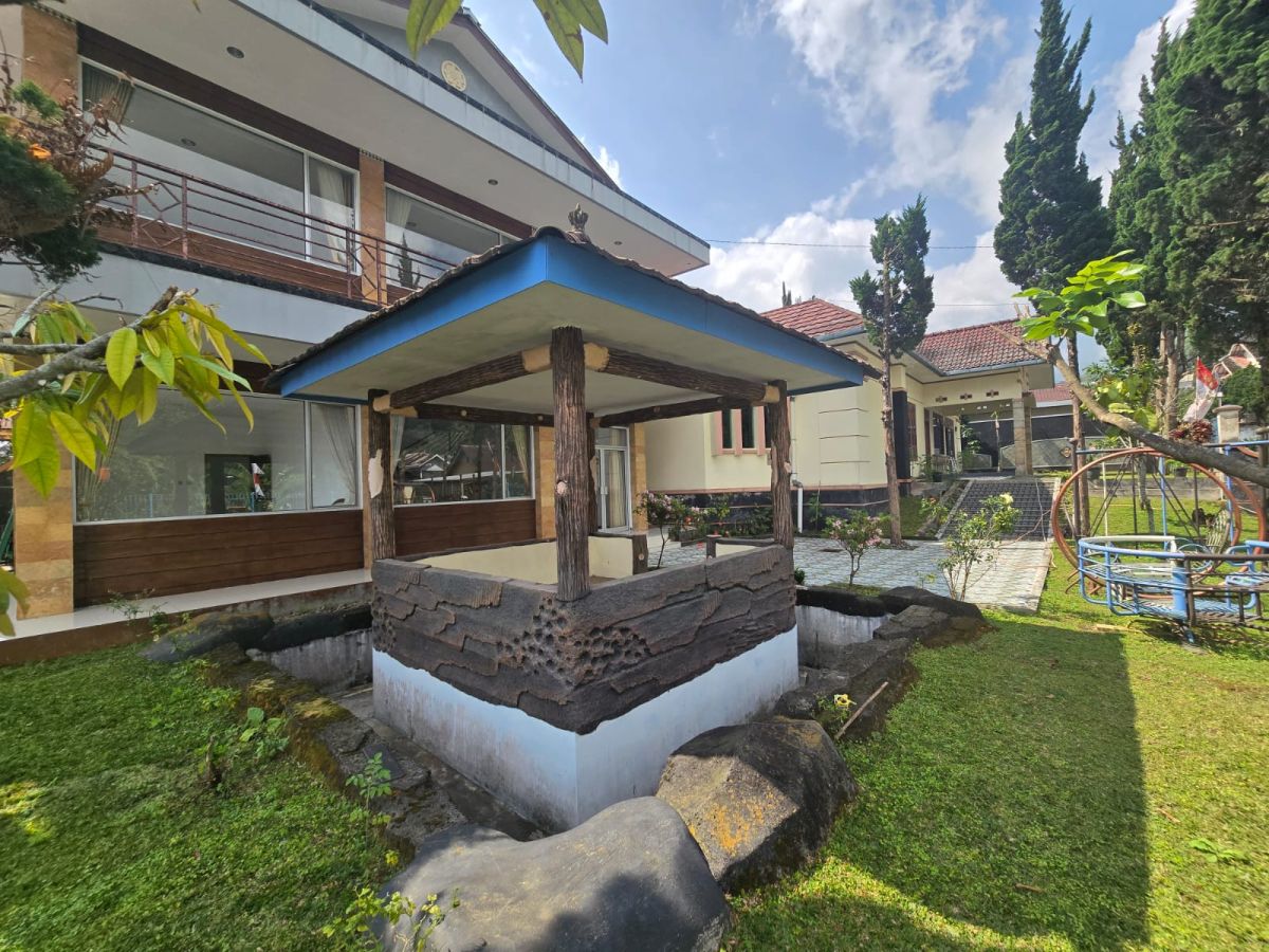 Villa bagus kondisi terawat di tawangmangu Solo - Foto 5