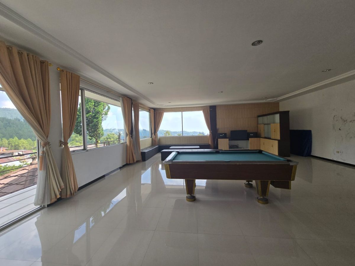 Villa bagus kondisi terawat di tawangmangu Solo - Foto 10