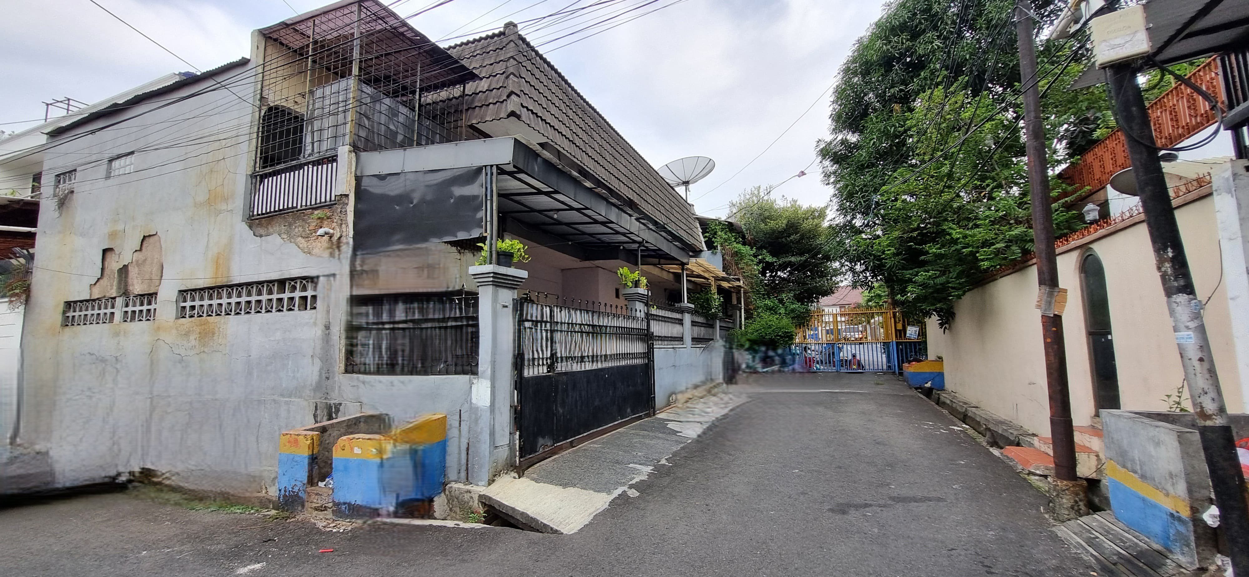 Jual Cepat Rumah 2 kavling di Tomang Grogol Petamburan Jakarta Barat (ID) - Foto 16