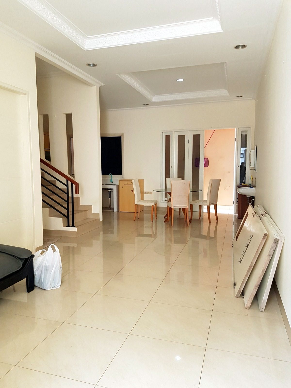 Jual Cepat Rumah Minimalis Modern 2 lantai Siap Huni Di Tomang Grogol Petamburan Jakarta Barat (ID) - Foto 2