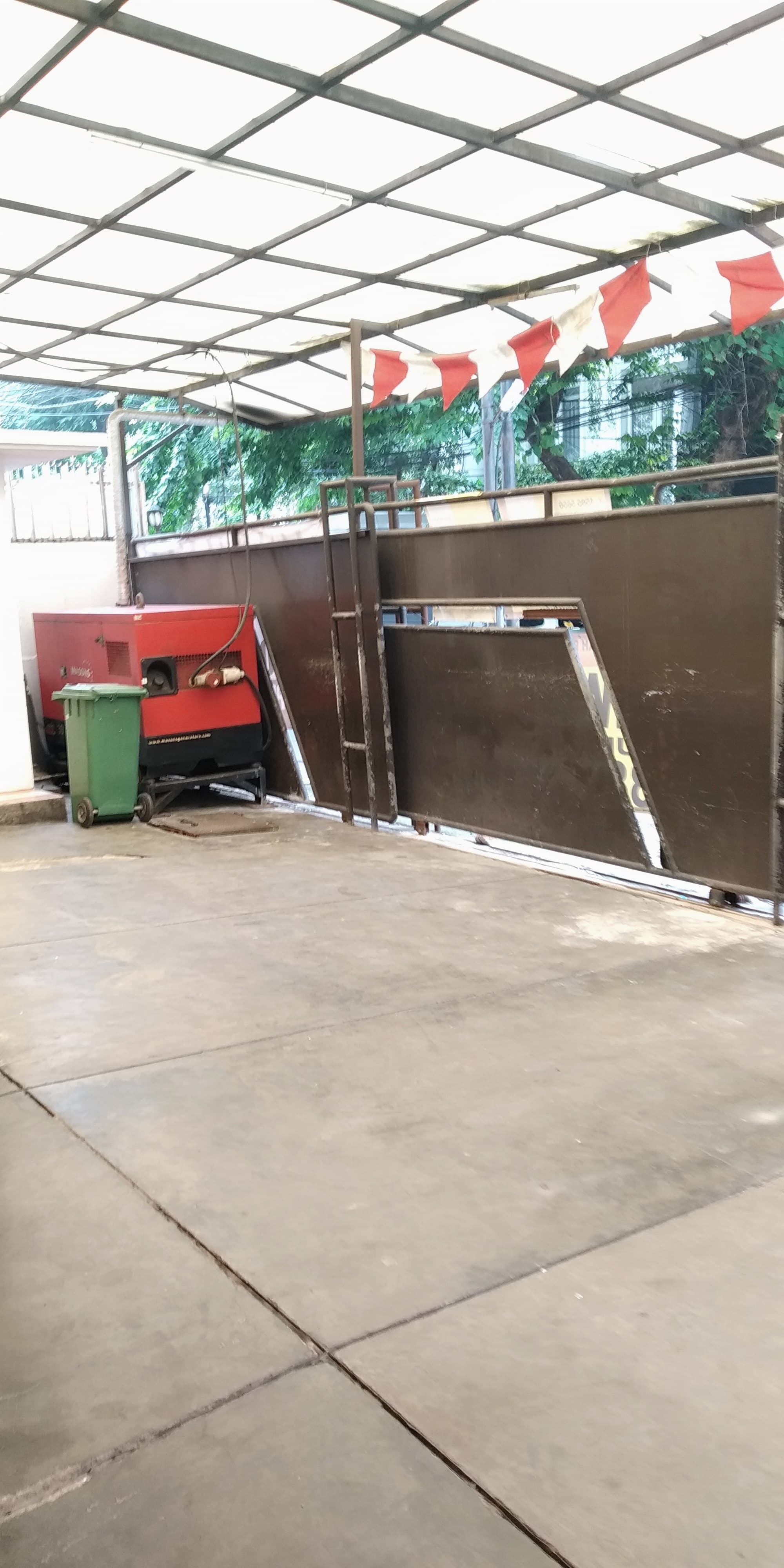 Jual Cepat Ruko Low Rise Building di Jl. Tomang Raya Jakarta Barat (ID)