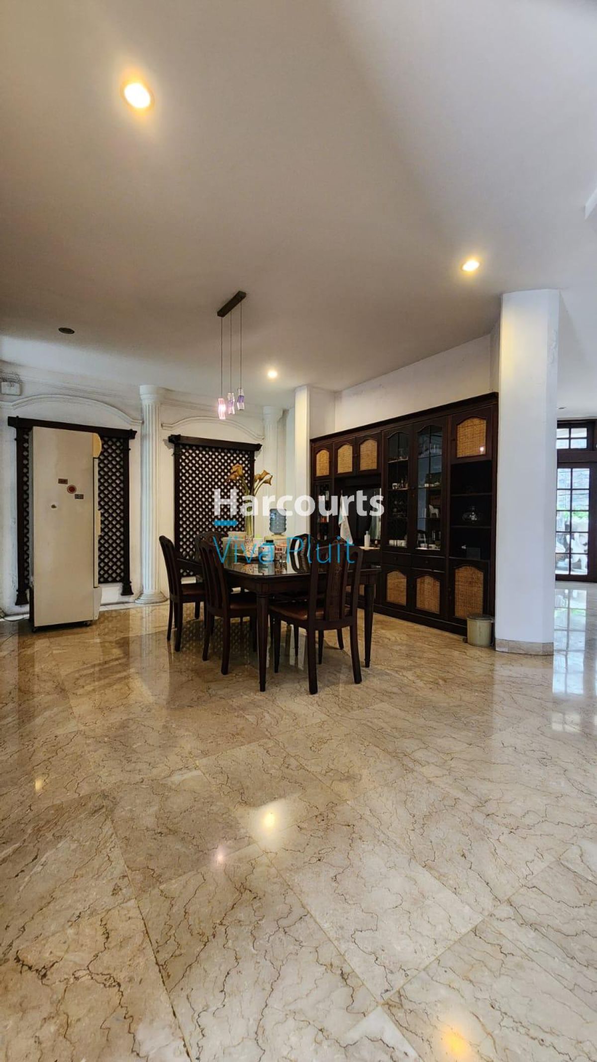 Dijual Cepat Rumah Mewah Jl. Tunjung Raya, Palmerah. Harga Nego! - Foto 4