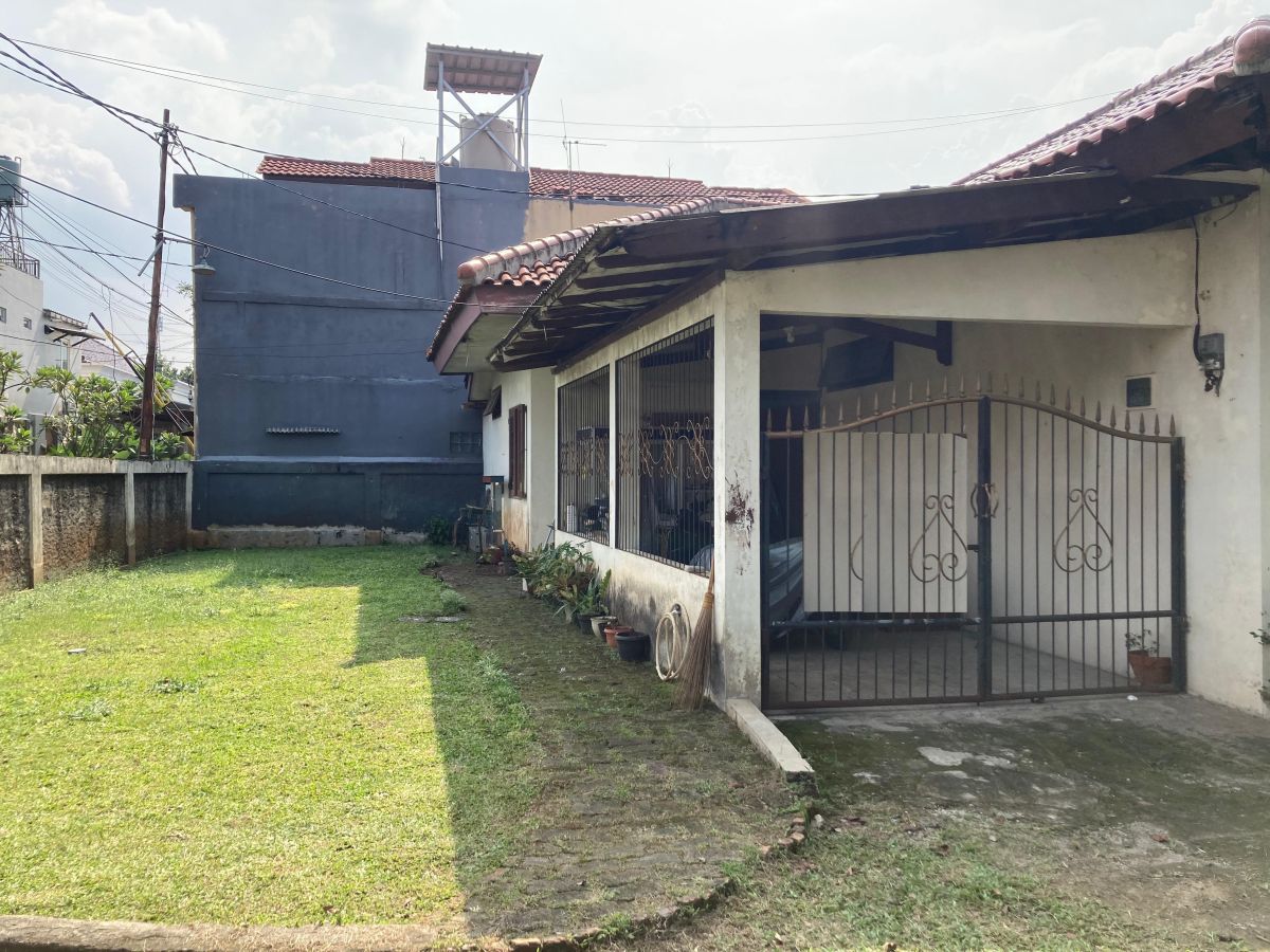 Dijual Rumah Murah Jl Ketapang Pamulang Tangerang Selatan Nego (10-24) - Foto 2
