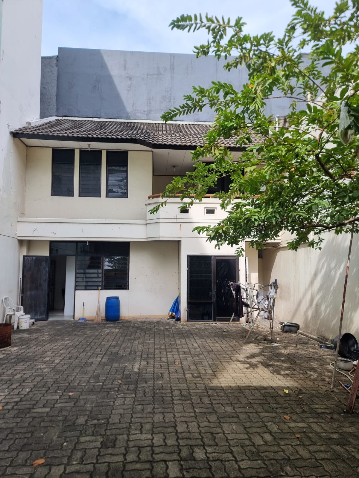 Jual Cepat dibawah NJOP Gedung Kantor Daerah Roxy Jakarta Pusat (RR)