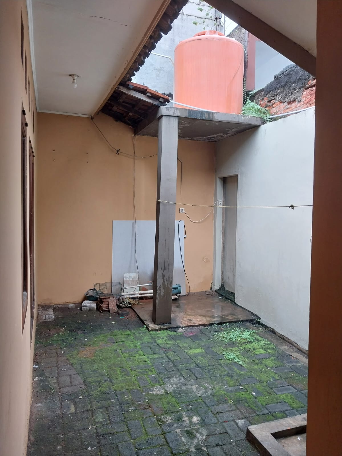 Disewakan Rumah ( Unfurnish ) darussalam Ketapang, Kota Tangerang Banten - Foto 4