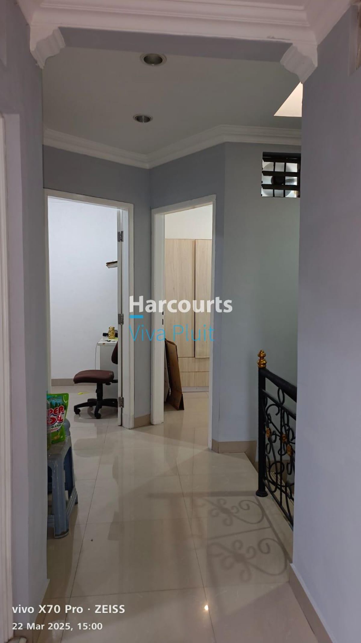 Turun Harga. Dijual Rumah 3 Lantai Di Dwi Warna, Semi Furnished. Harga Nego!! - Foto 10