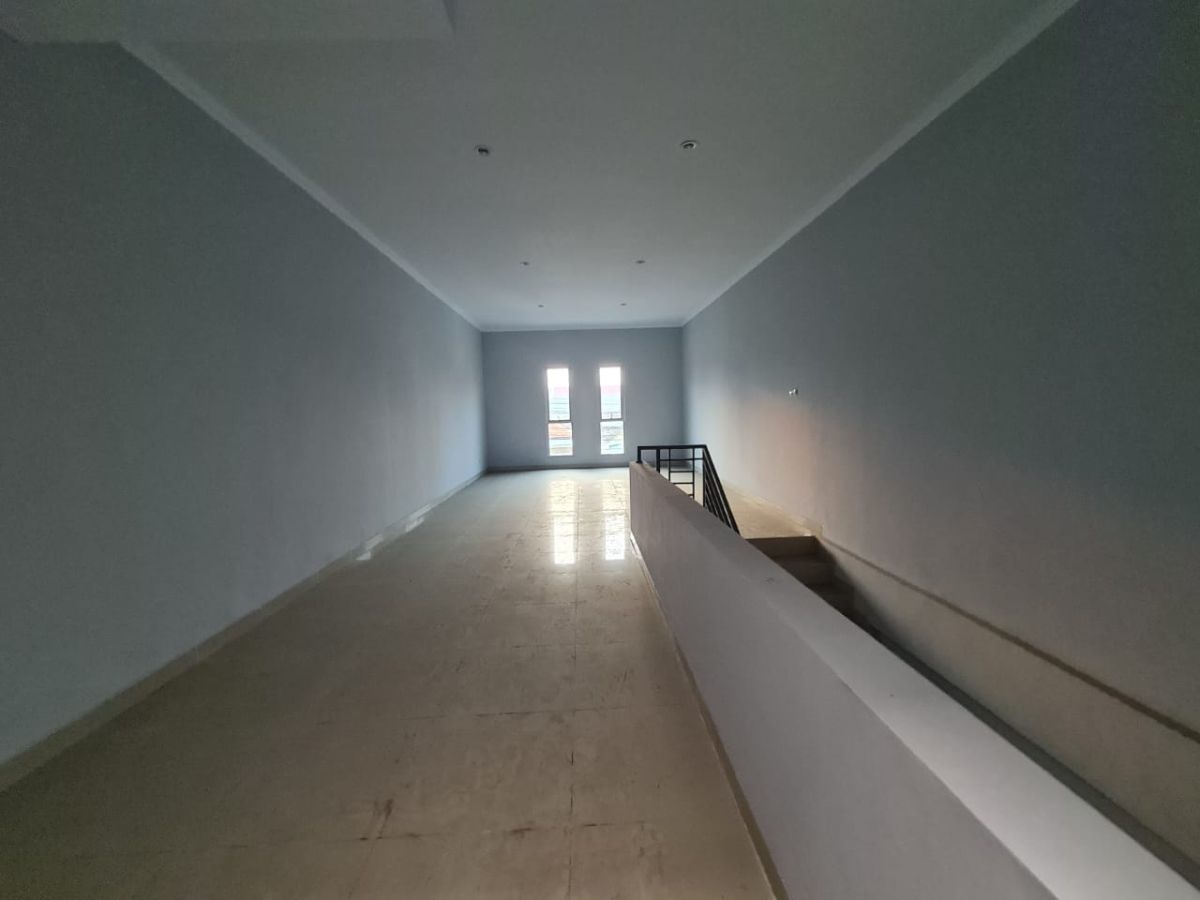 Ruko Baru Strategis Siap Pakai Di Jalan Letjen Suprapto Sumber Solo - Foto 5