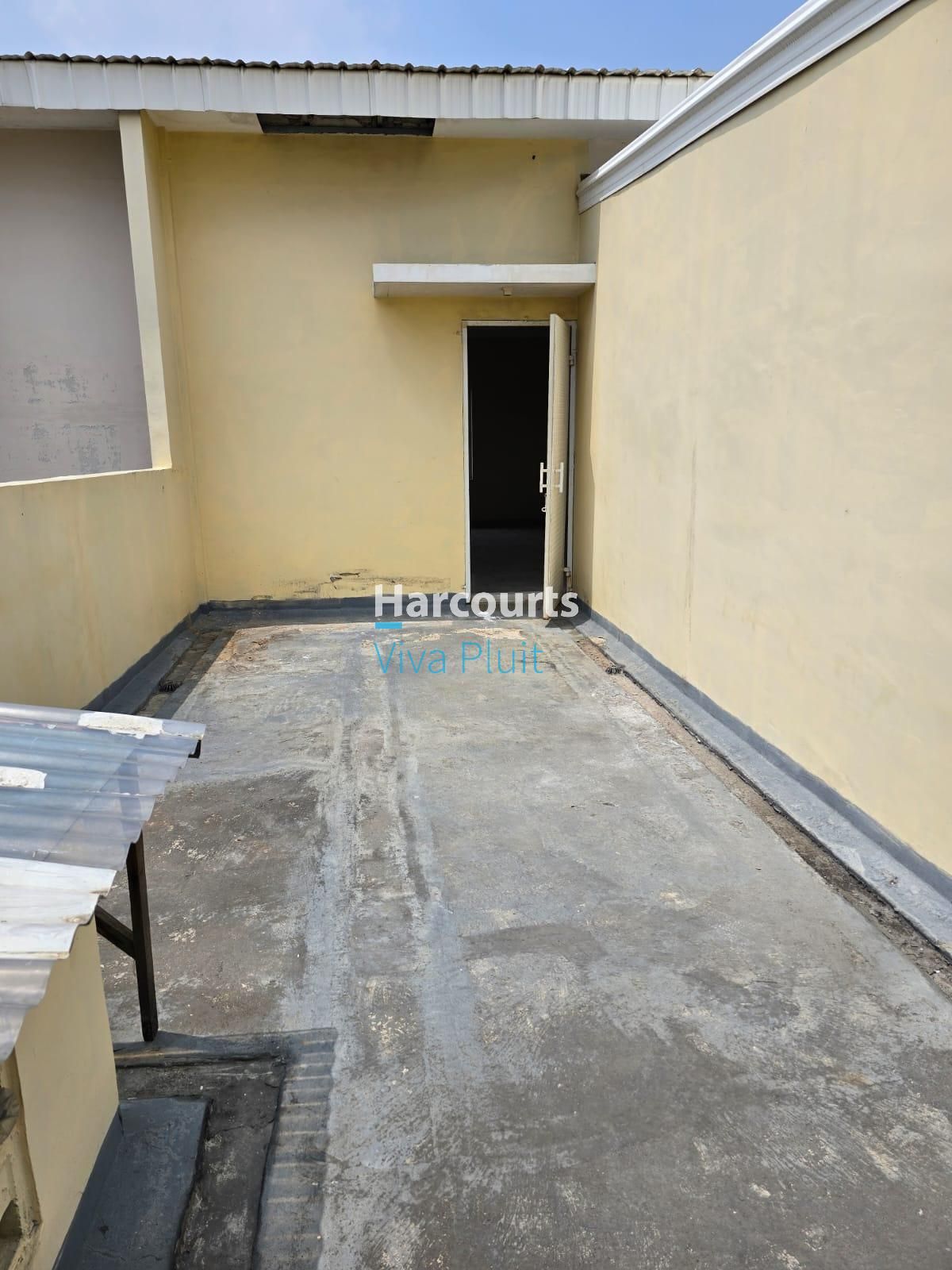 Dijual Cepat Dan Murah. Ruko 4 Lantai Di Cbd Green Lake City. Harga Nego - Foto 3