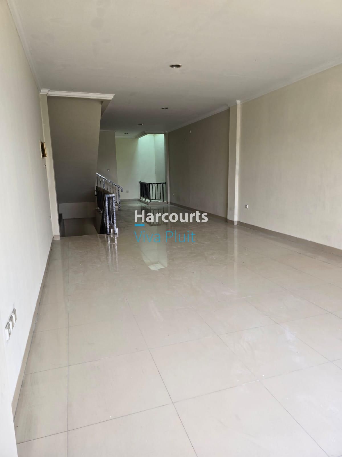 Dijual Cepat Dan Murah. Ruko 4 Lantai Di Cbd Green Lake City. Harga Nego - Foto 5