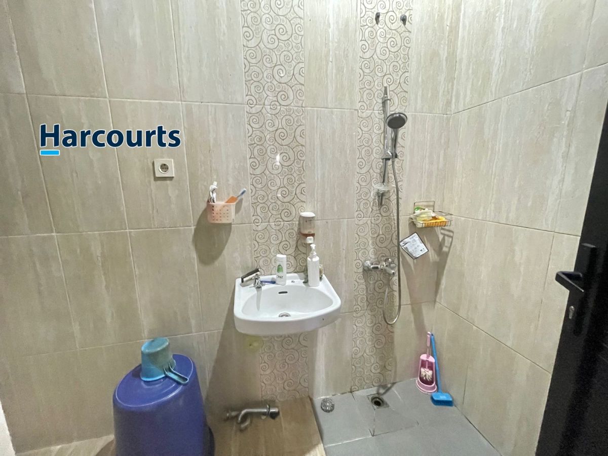 Rumah full furnished 2 lantai cluster exclusive di Kartasura, Colomadu, Solo. - Foto 6