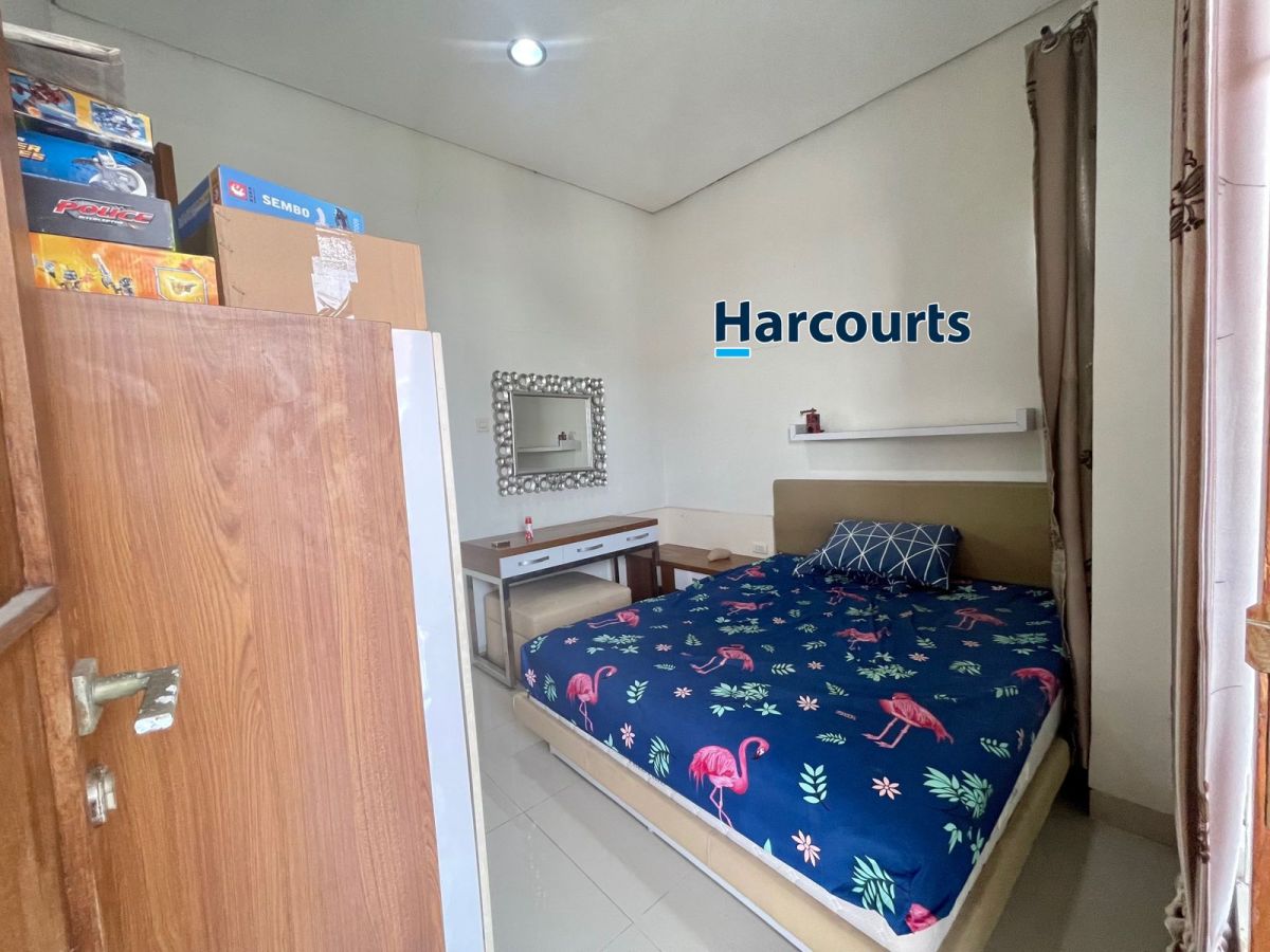 Rumah full furnished 2 lantai cluster exclusive di Kartasura, Colomadu, Solo. - Foto 13