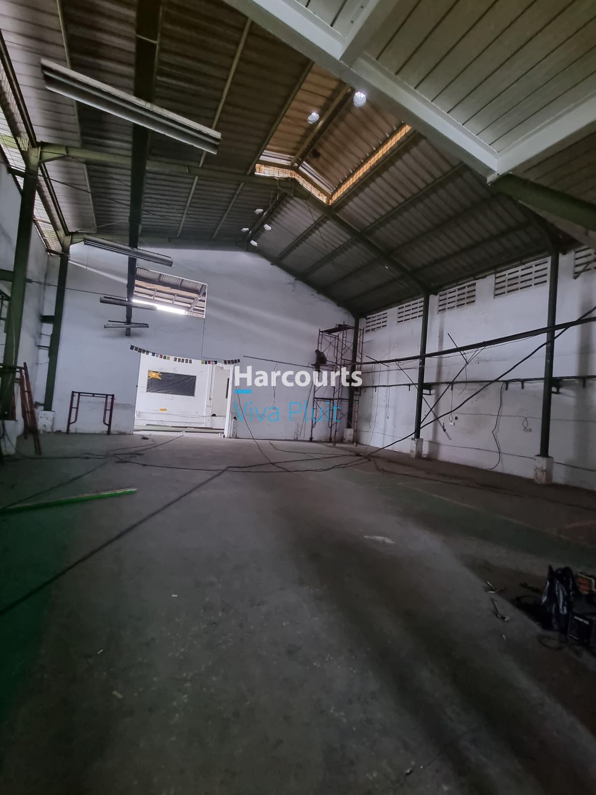 Disewakan Kantor Dan Gudang Di Kapuk Raya. 2 Kavling Jadi 1 Seperti Huruf L. - Foto 2