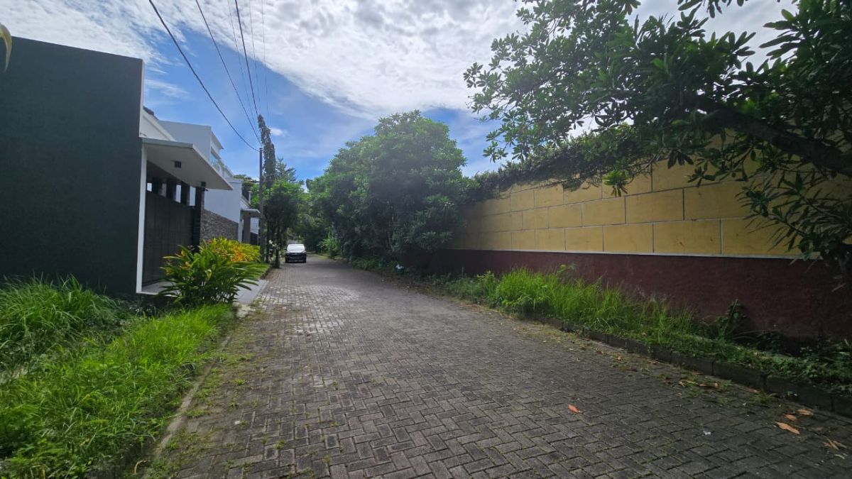 Rumah Mewah Modern Minimalis Di Cluster Elite Solo Baru Dekat Gentan Solo - Foto 2