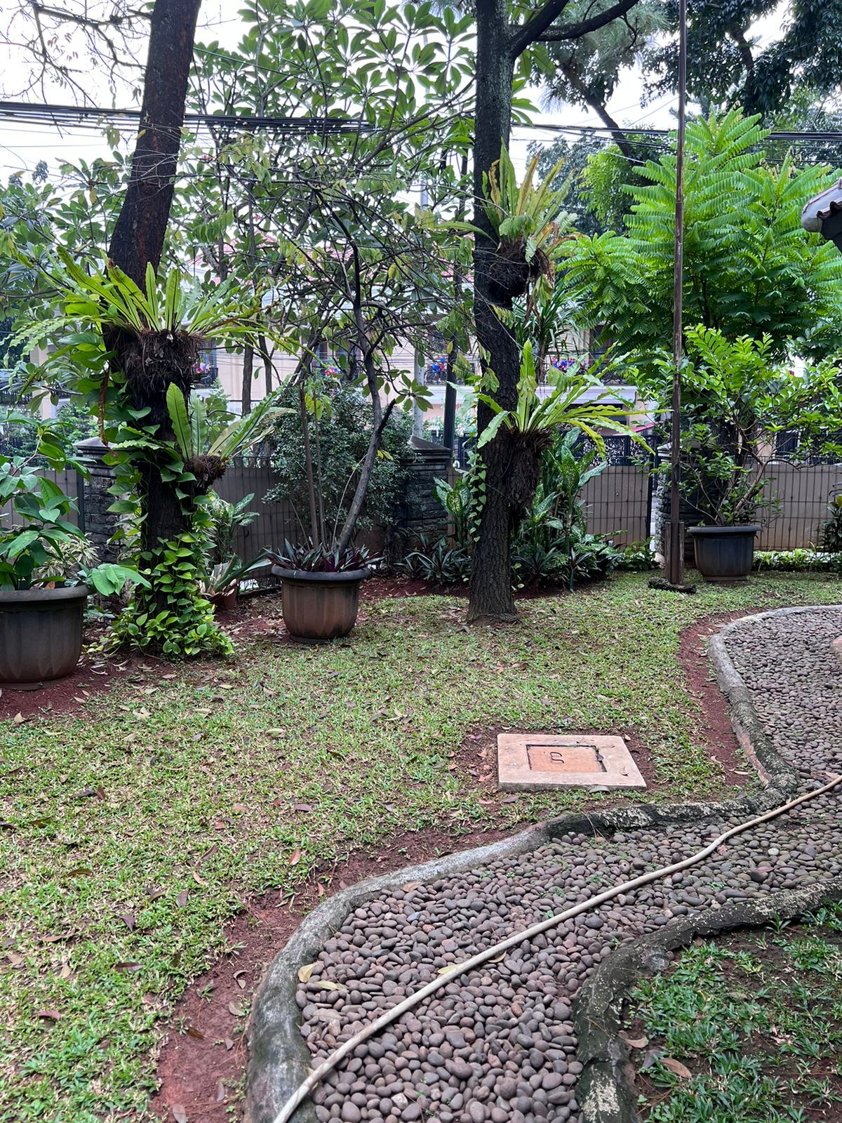 Dijual rumah murah hoek di pinggir jalan Bintaro Jaya Tangerang Selatan - Foto 8