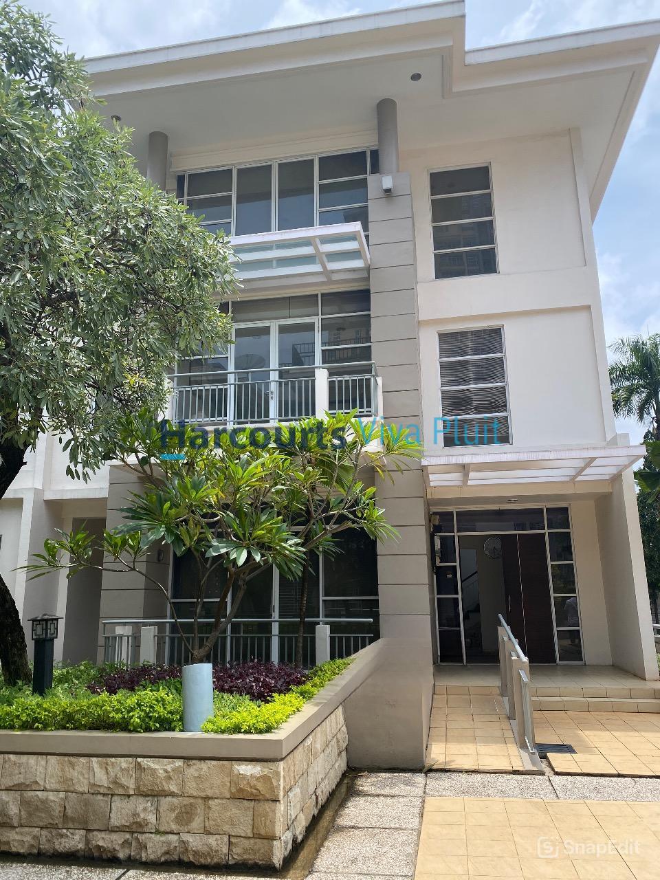 Dijual Cepat Townshouse CBD Pluit Garden House. Harga Nego!