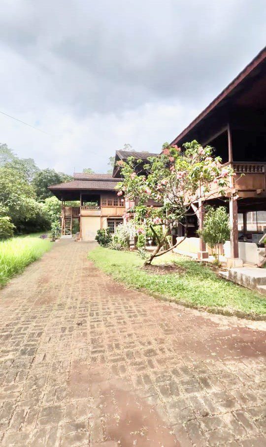 Jual Cepat Rumah Kayu Manado Pasar Rebo Jakarta Timur BM