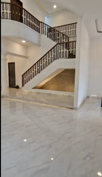 Jual Rumah Mewah 3 lantai dan Siap Huni di daerah Tomang Jakarta Barat (AL) - Foto 5