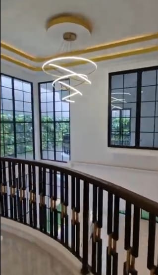 Jual Rumah Mewah 3 lantai dan Siap Huni di daerah Tomang Jakarta Barat (AL) - Foto 9