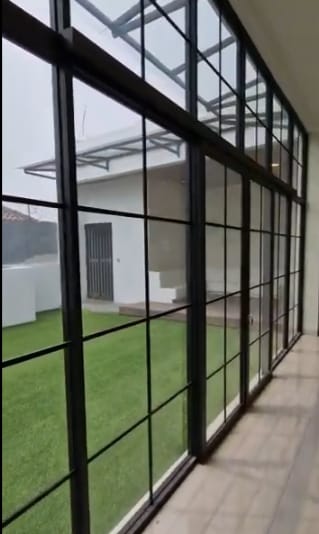Jual Rumah Mewah 3 lantai dan Siap Huni di daerah Tomang Jakarta Barat (AL) - Foto 13