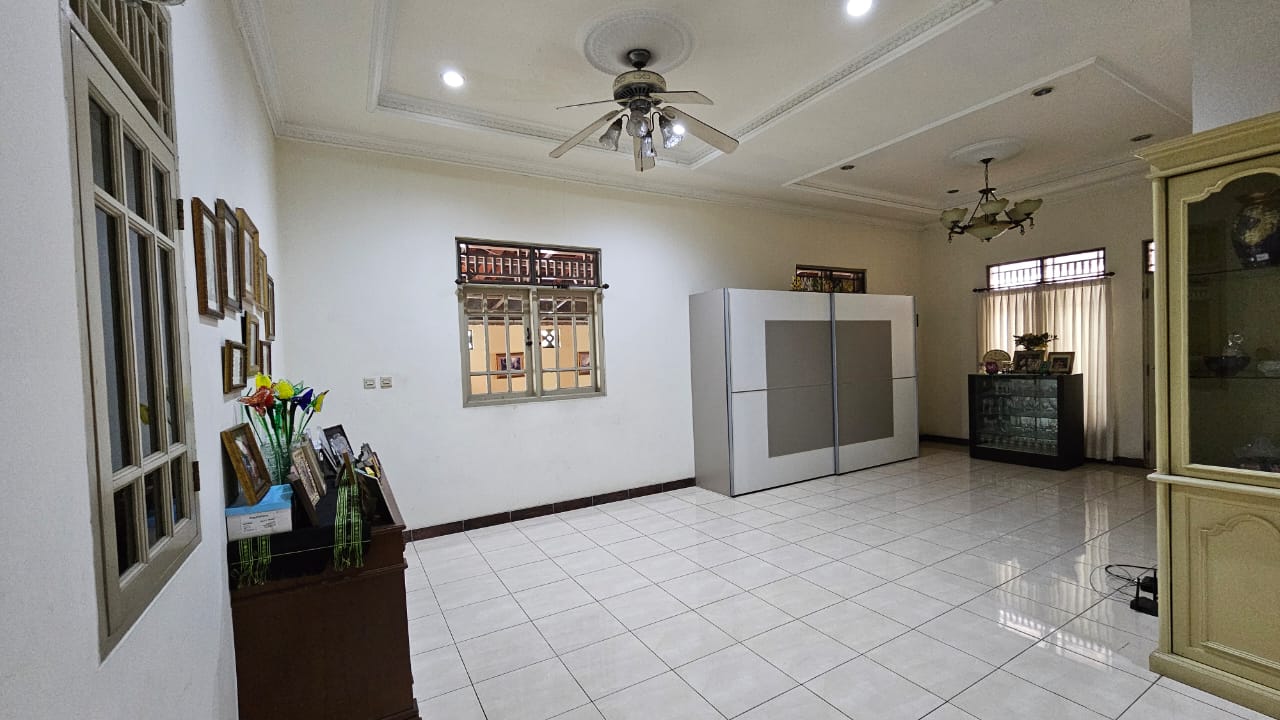 Jual Rumah 2 Lantai Siap Huni di daerah Grogol Pertamburan Jakarta Barat (AL) - Foto 7