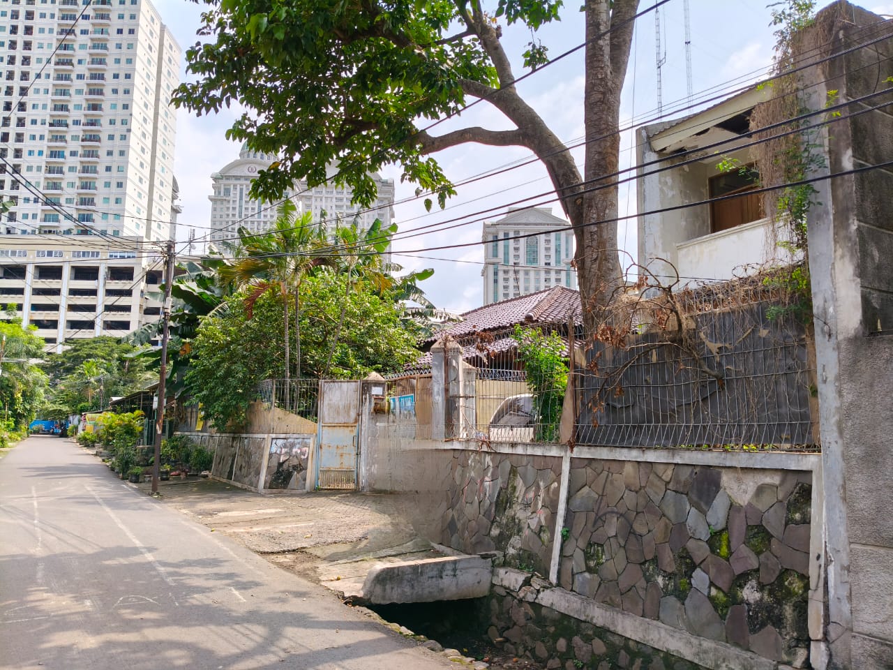 Jual Rumah Hitung Tanah di Grogol Utara Permata Hijau Kebayoran Lama Jakarta Selatan (AL)