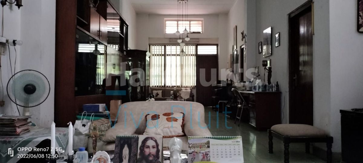 DIJUAL RUMAH 2 LANTAI – JL. KRAMAT, JAKARTA PUSAT