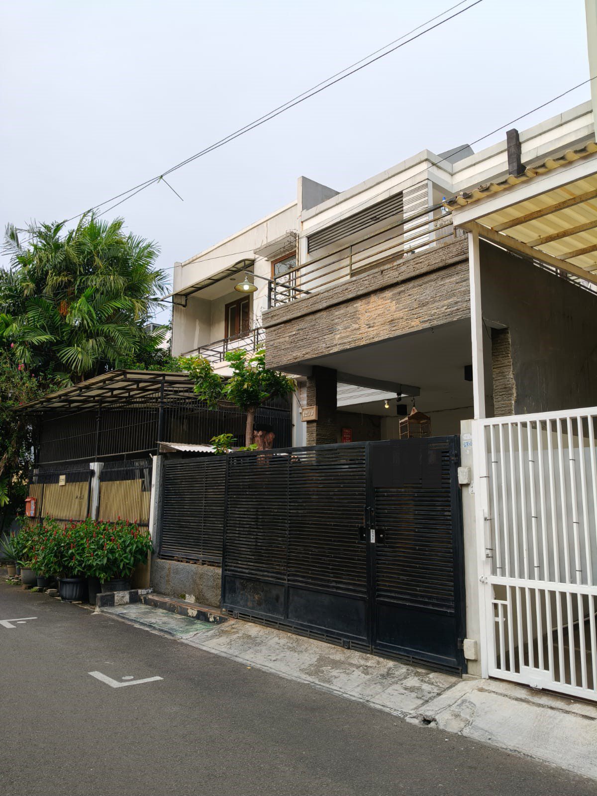 Jual Cepat Rumah 2 lantai di Taman Aries Meruya Kembangan Jakarta Barat (AL) - Foto 3