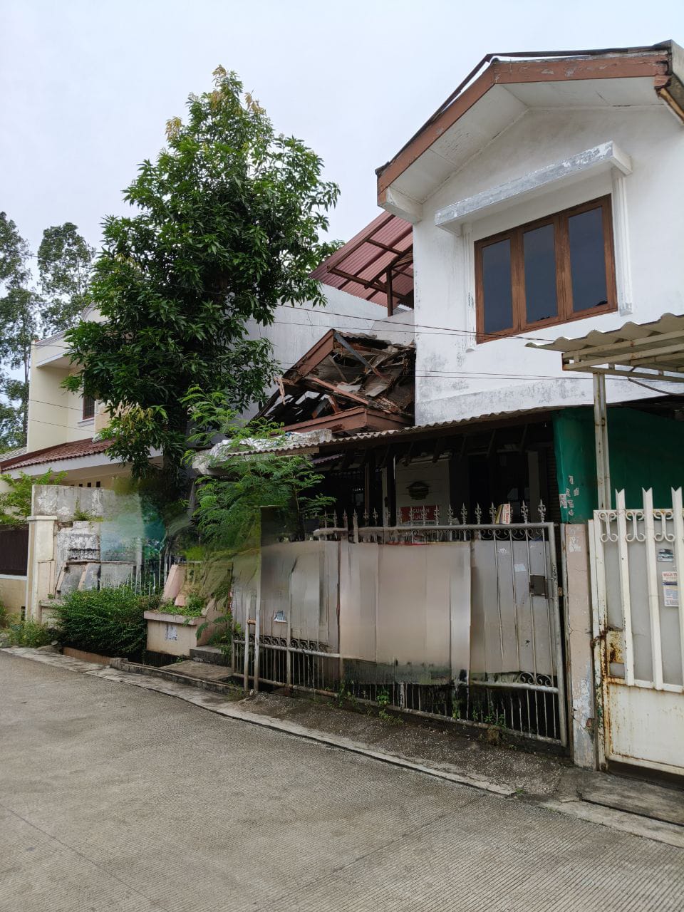 Jual Cepat Rumah 2 lantai di Kembangan Selatan Kembangan Jakarta Barat (AL)